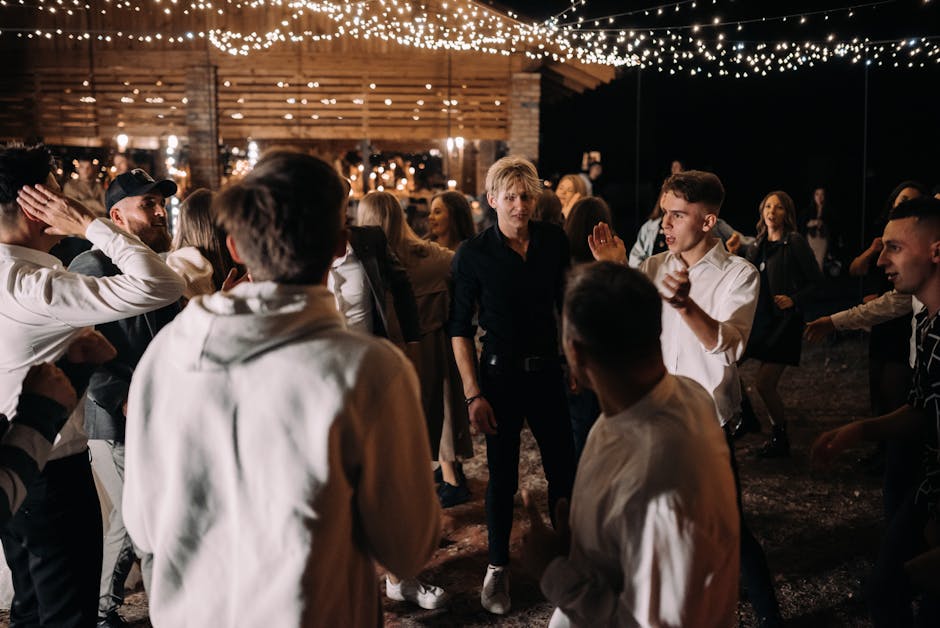 Transformă-ți seara la White Party cu DJ Emil Lassaria la Dâmbovița Mall