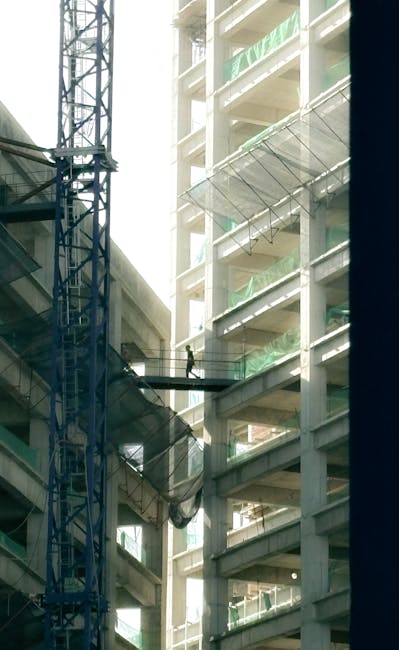Reabilitarea blocului din Rahova afectat de explozie începe în sfârșit