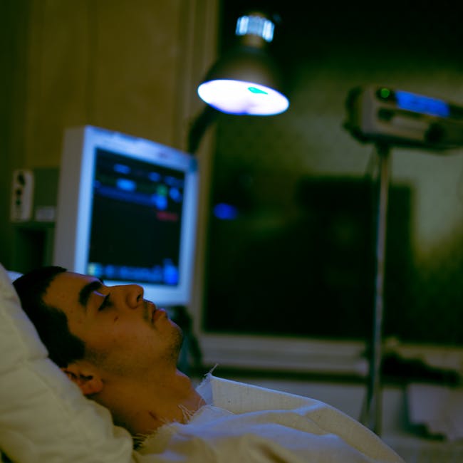 Incredibil: un bărbat cu o macetă în cap a așteptat calm medicii în spital