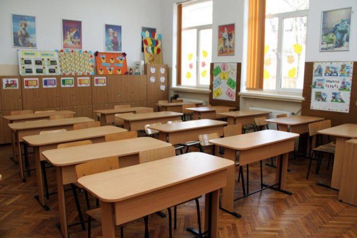 Reorganizarea sistemului educațional: 900 de directori își schimbă rolul