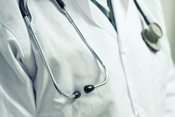 CAS Olt: Persoanele neasigurate pot beneficia de servicii gratuite pentru prevenția, depistarea și confirmarea cancerului