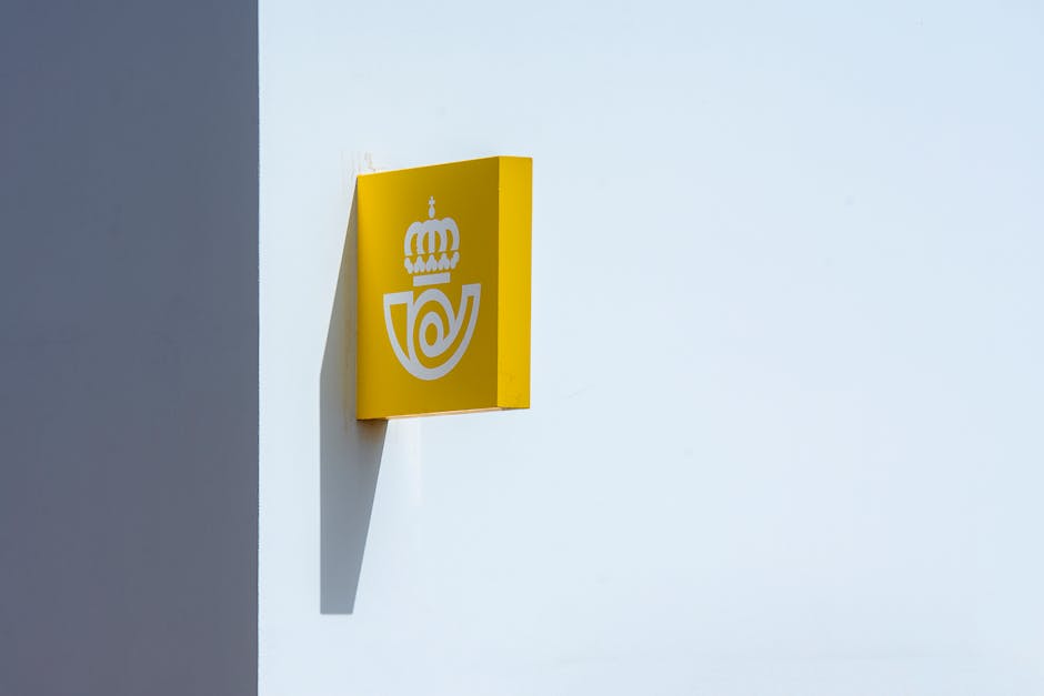 Poșta Română colaborează cu Casa Regală a României pentru servicii poștale