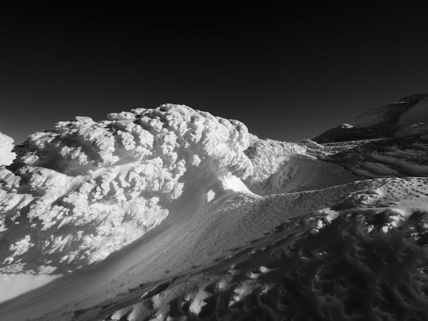 Risc moderat de avalanșă în Bucegi: meteorologii fac anunț important