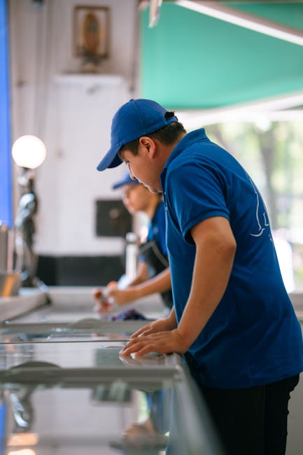 Angajatorii de pe litoral caută tineri în HoReCa: salarii atractive și oportunități de carieră