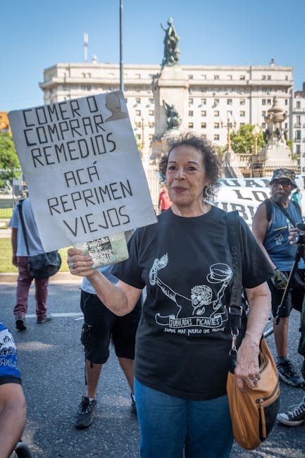 Evacuarea unei femei de 87 de ani din Madrid stârnește proteste masive