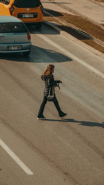 Accident pe trecerea de pietoni în Ploiești: o femeie rănită grav