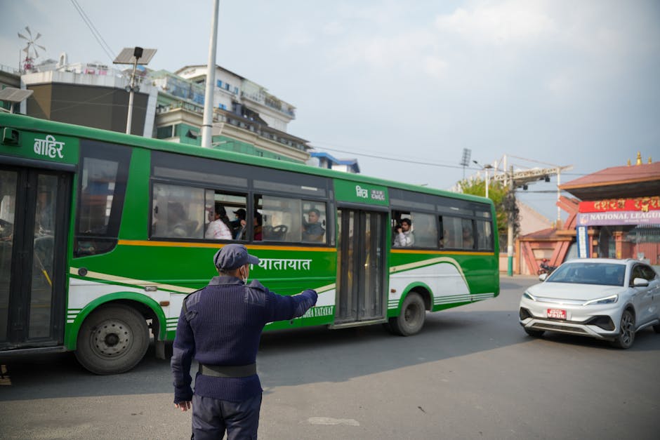 Scandal într-o stație de autobuz din Pitești: un tânăr reținut după o agresiune