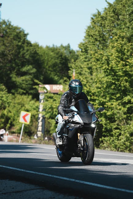 Motocicliștii din Maramureș cer prețuri mai mici la benzină în acest sezon