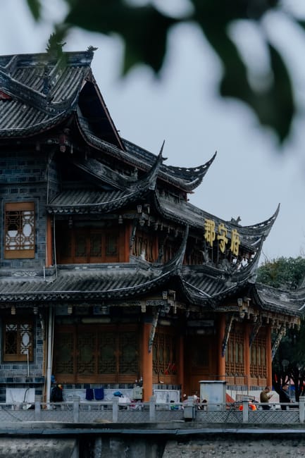 Râmnicu Vâlcea stabilește legături cu Dujiangyan, capitala unei provincii chineze
