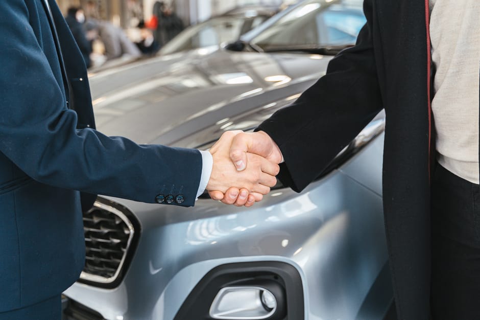 Cumpărătorii de mașini trebuie să fie fără datorii: schimbări importante în contractele auto