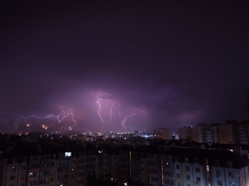 Spectacolul fulgerelor și tunetelor în Constanța: natura își arată puterea