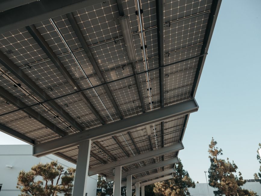 Banii pentru bateriile sistemelor fotovoltaice: 400 milioane lei pentru prosumatori