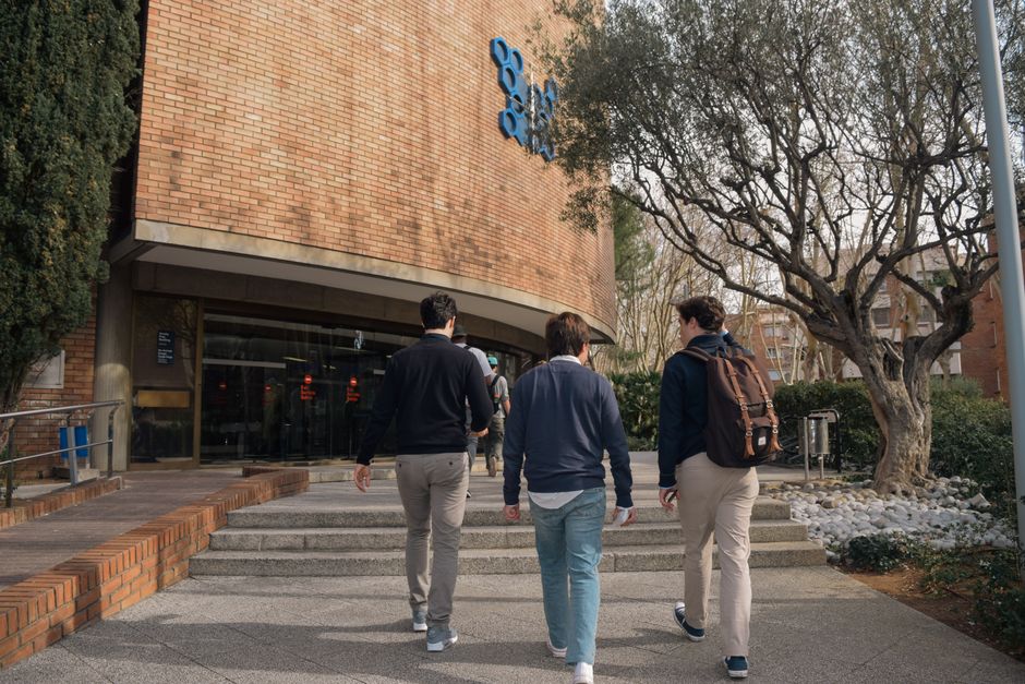 Elevii din Suceava își deschid orizonturile internaționale prin Erasmus+ în Barcelona
