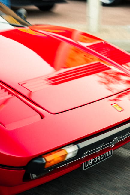 Ferrari prezintă Luce: bijuteria electrică de 500.000 de euro care redefinește sportivitatea