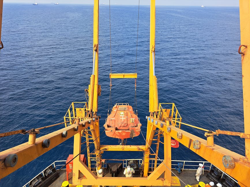 Avertisment alarmant pentru navigatorii din Marea Neagră după atacul asupra unei nave comerciale
