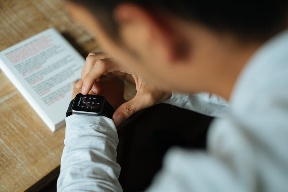 Cum să transformi notificările smartwatch în aliatul tău pentru concentrare