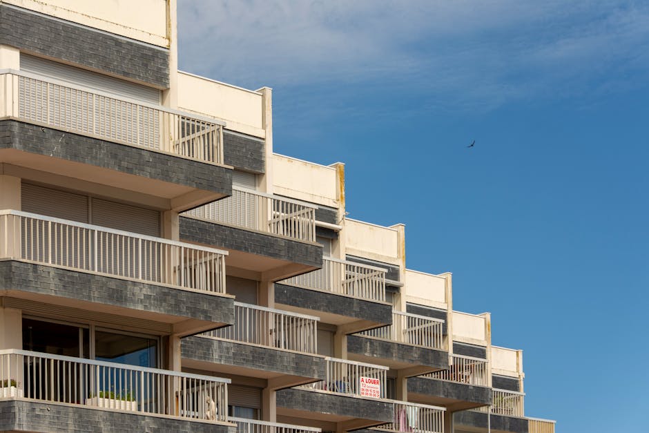 Ce caută românii la târgurile imobiliare: prețuri, mobilă și locuri de parcare