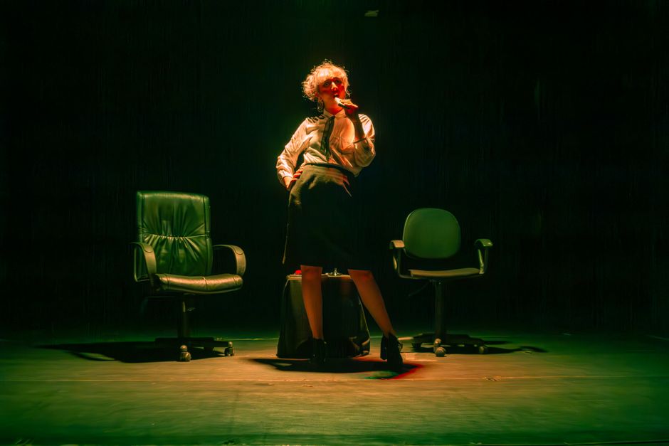 Un nou spectacol captivant: Răzvan Mazilu aduce „The Rocky Horror Show” pe scena românească