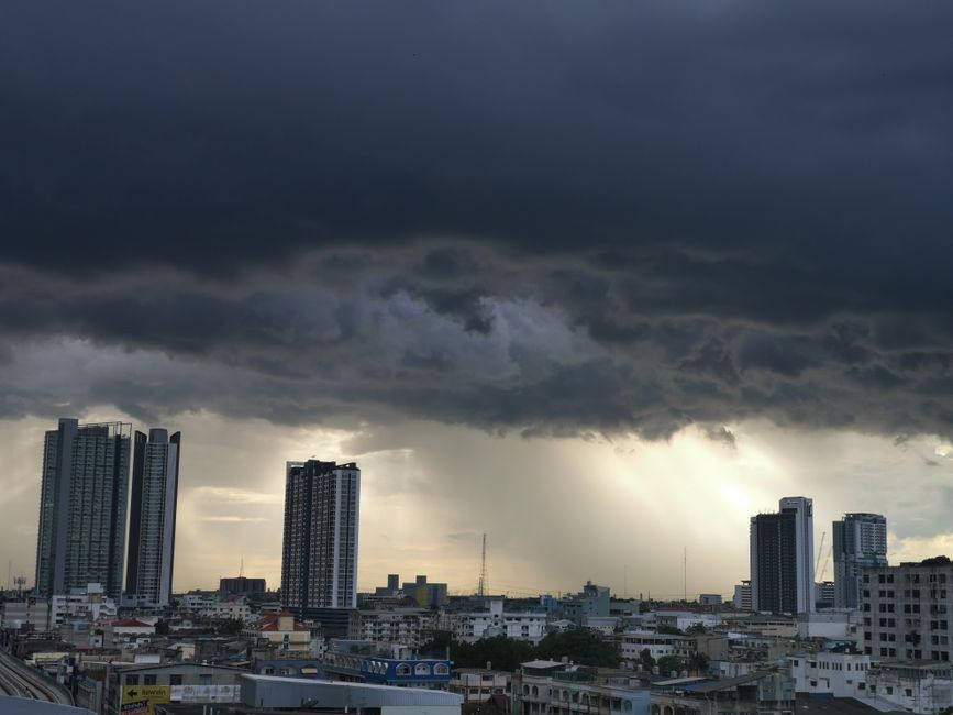 Prognoza meteo: temperaturi mai ridicate și precipitații deficitare până la sfârșitul lunii iulie
