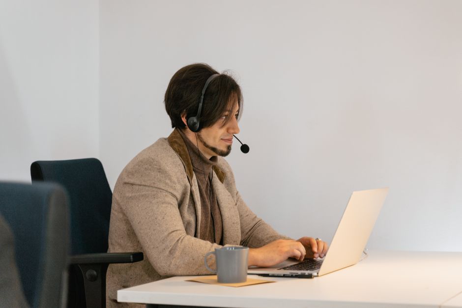 Ieșenii pot solicita alocații online, dar utilizarea platformei SNIAS rămâne redusă