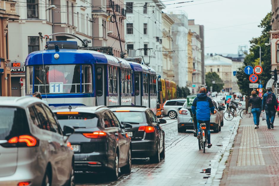 Transformarea unei junglei urbane în parcare modernă: planurile Primăriei Bistrița