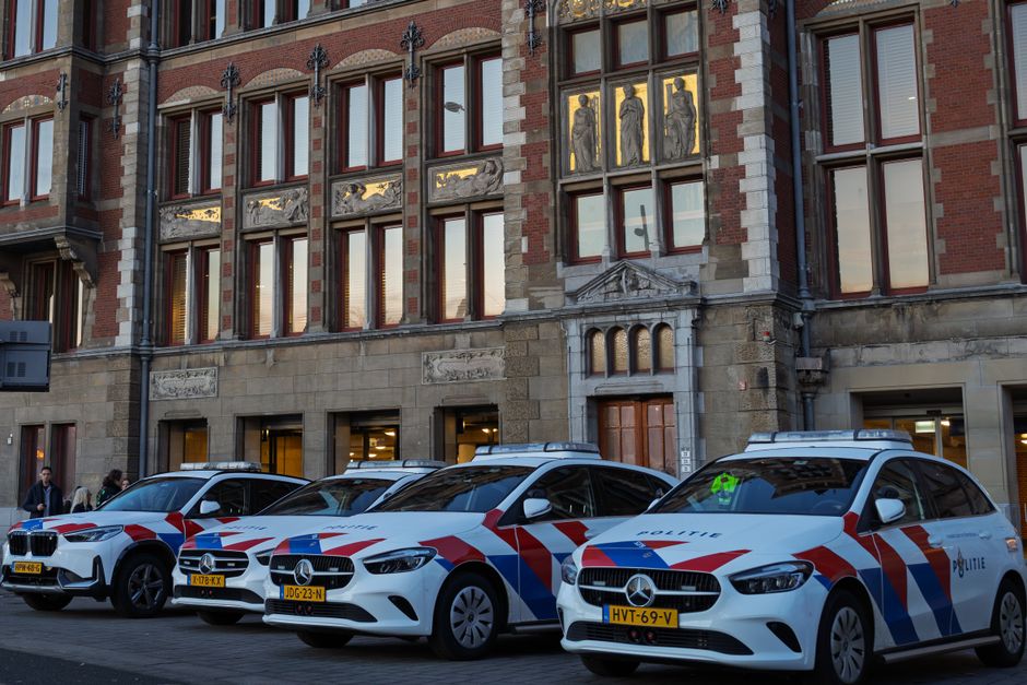 Șofer de lux rămâne fără mașina de 140.000 de euro după infracțiuni rutiere în Amsterdam