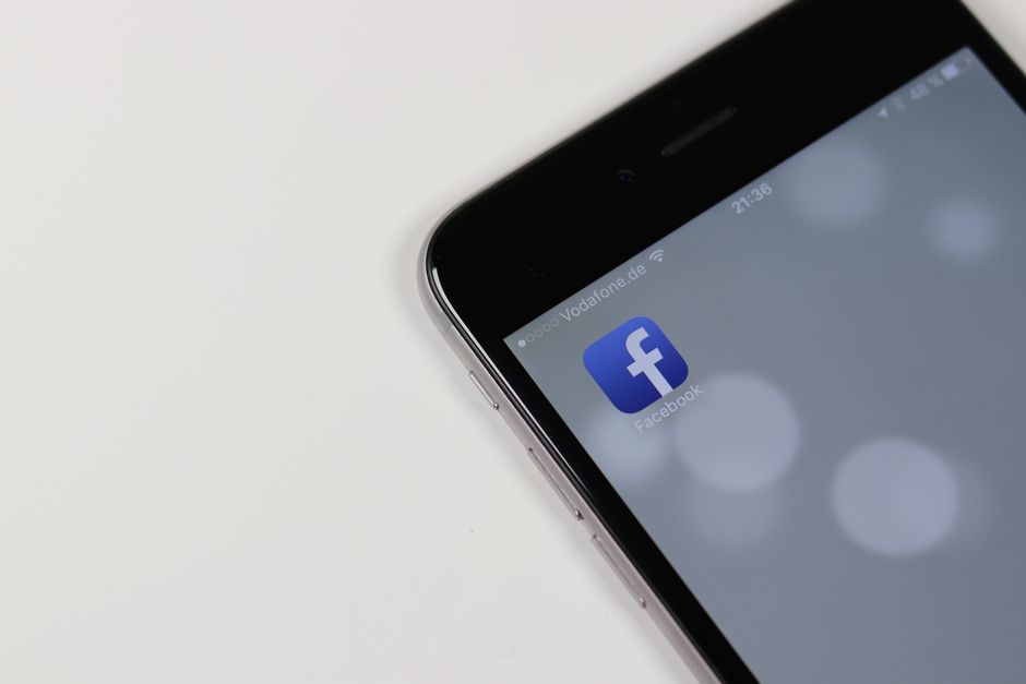 Probleme tehnice pe Facebook: utilizatorii se confruntă cu indisponibilități