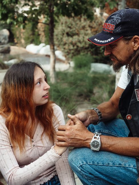 Descoperire șocantă: o femeie își află legătura de sânge cu Charles Manson