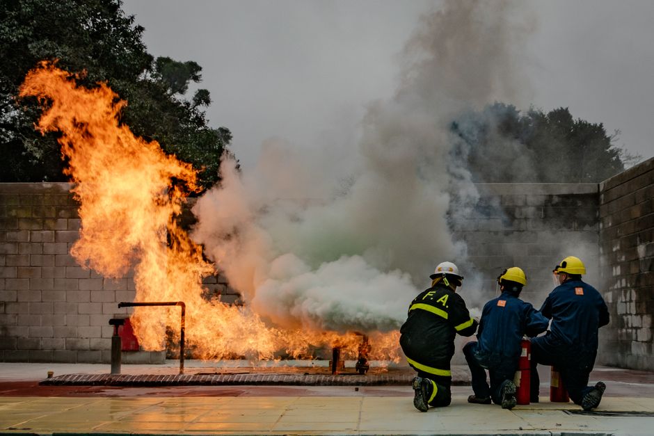 Intervenții rapide ale pompierilor harghiteni în fața incendiilor devastatoare