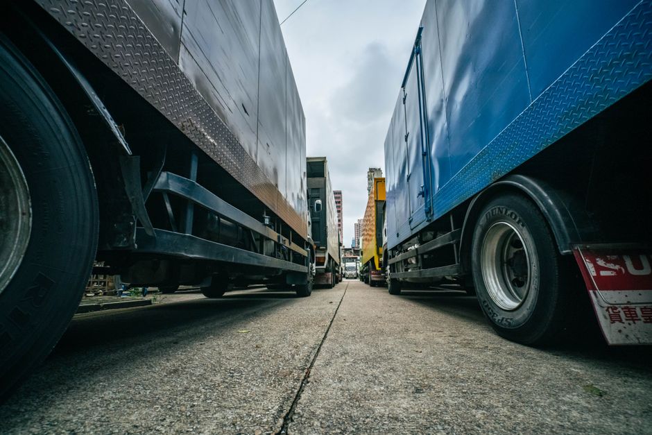 Transformarea surprinzătoare a unei femei din Hong Kong: de la afaceri cu haine la șofer de TIR