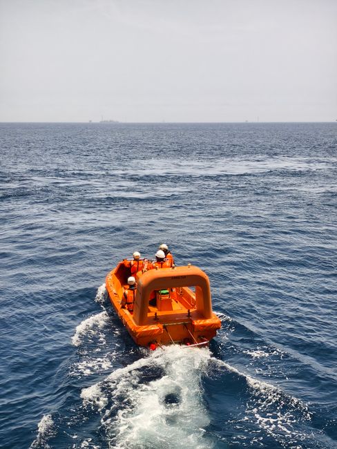 Intervenție de urgență pe Marea Neagră: marinar indian salvat de ARSVOM