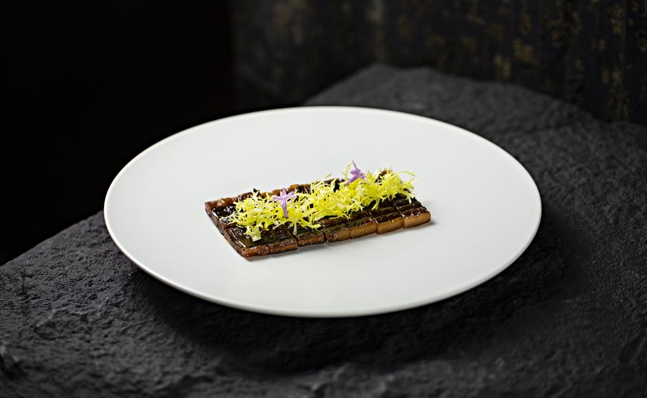 Un chef de restaurant premiat cu stele Michelin în fața instanței pentru deserturi cu furnici