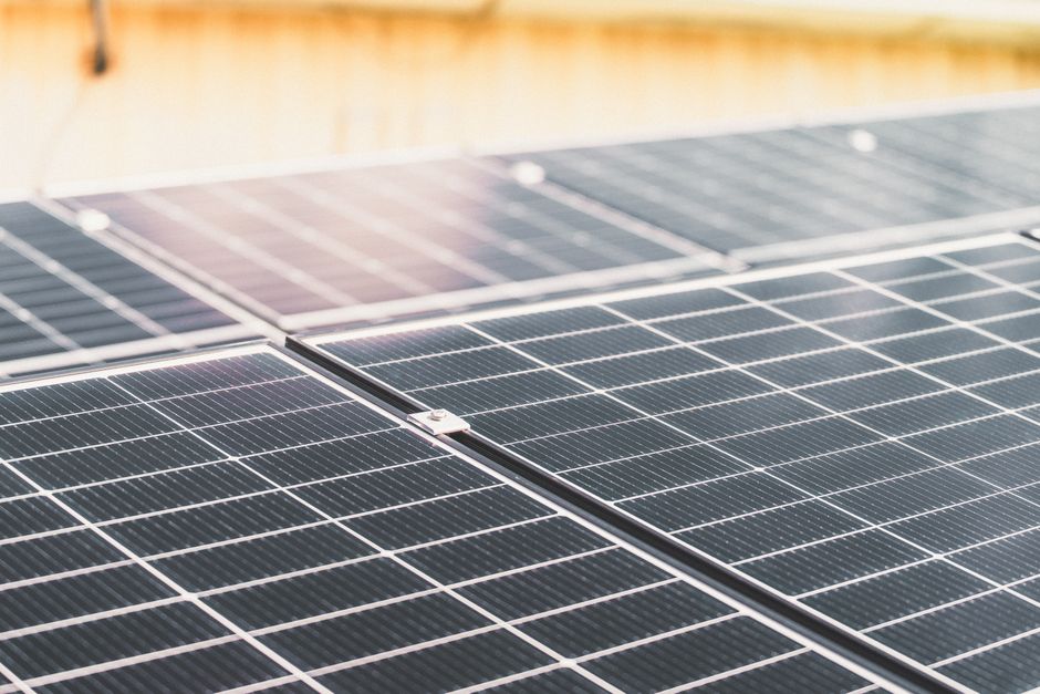 Evită capcanele montajului de panouri fotovoltaice: ce trebuie să știi