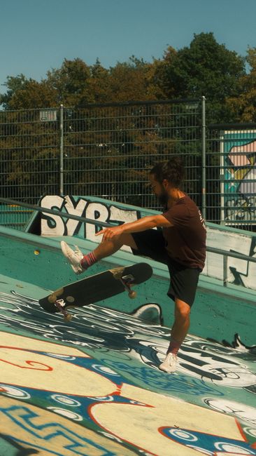Un nou skate-park modern în Teaca: un loc de distracție pentru tineri