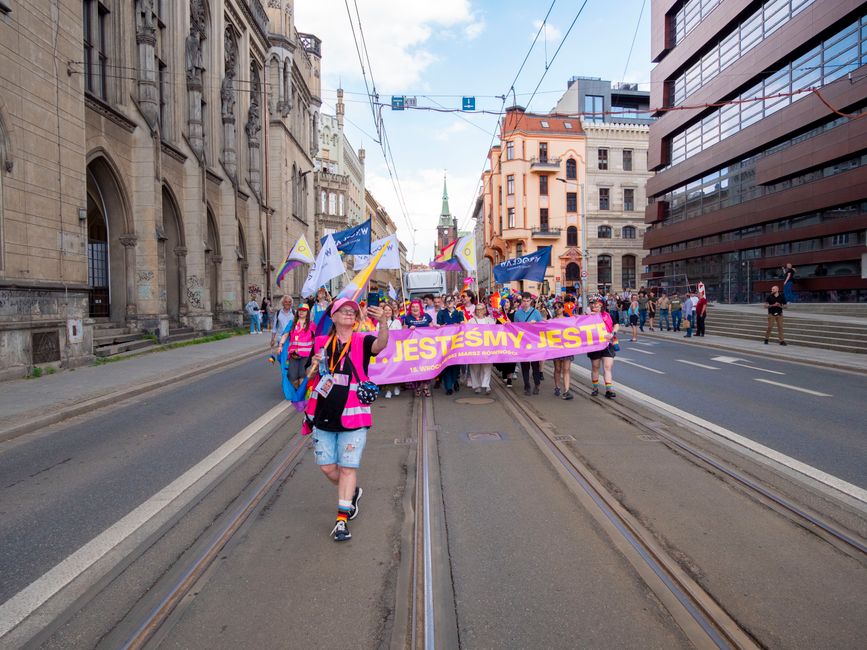 Renate Weber: Marșul Pride nu poate fi interzis legal