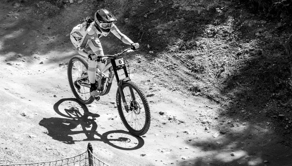 Campionatul Balcanic de downhill, un succes la Poiana Brașov