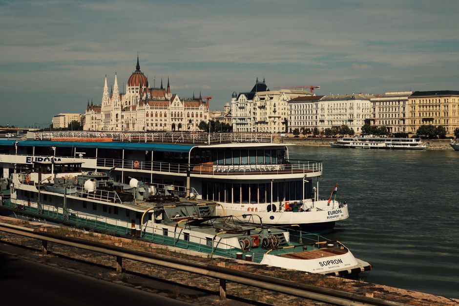 Feribotul Baziaș 4 revine pe Dunăre: curse de weekend și excursii fascinante