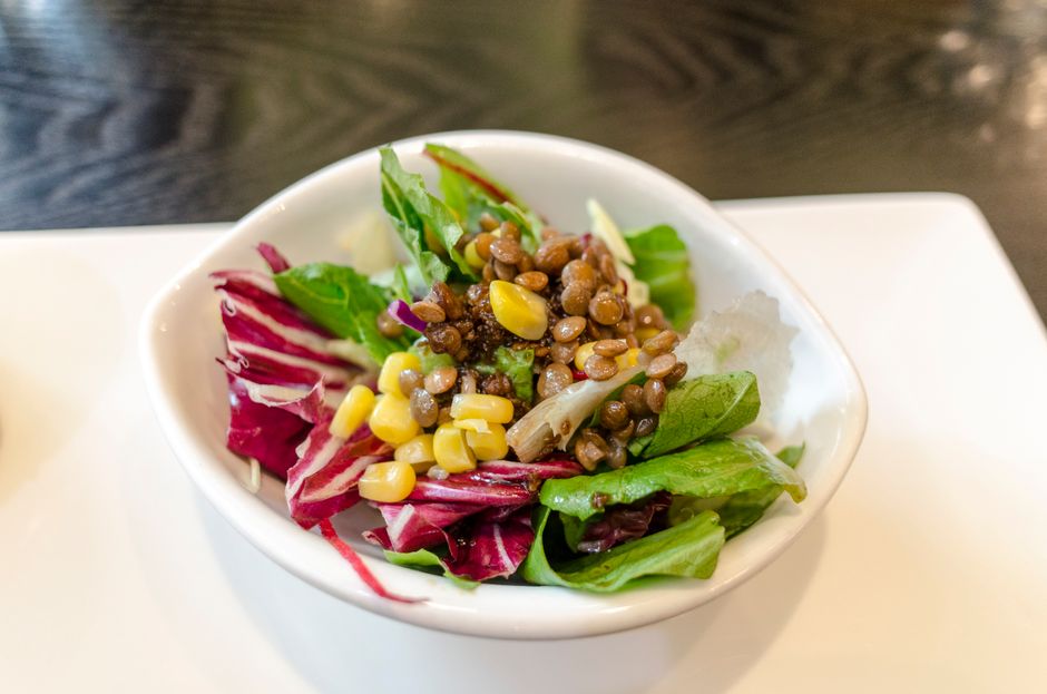 Descoperă rețeta perfectă de salată de linte pentru un prânz delicios