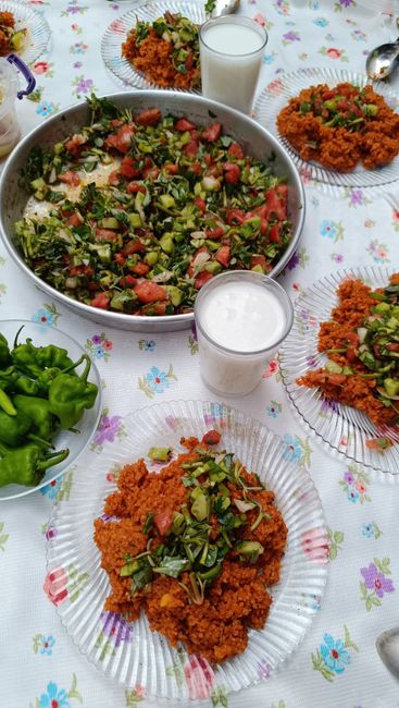 Descoperă salata orientală de bulgur: o rețetă proaspătă și sănătoasă pentru zilele călduroase
