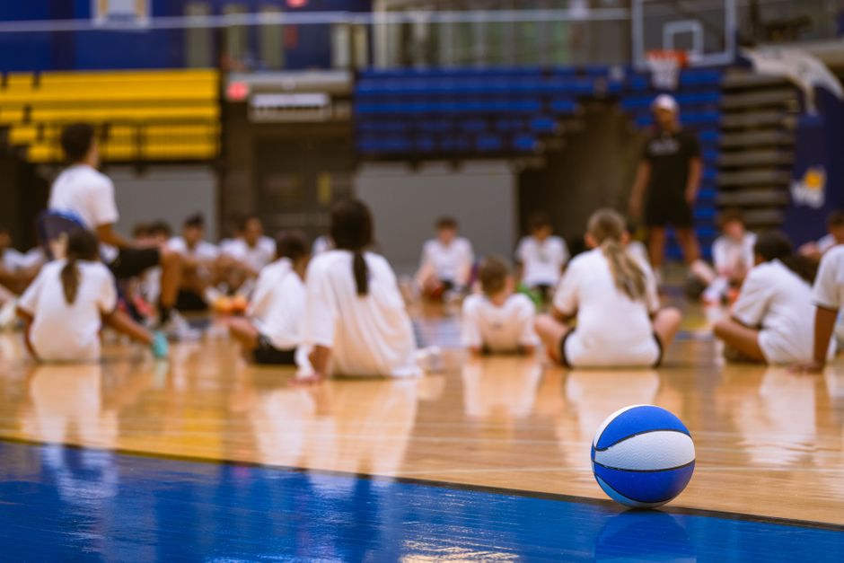 Doi antrenori de la CSȘ Sighetu Marmației, onorați cu convocări la loturile naționale de baschet