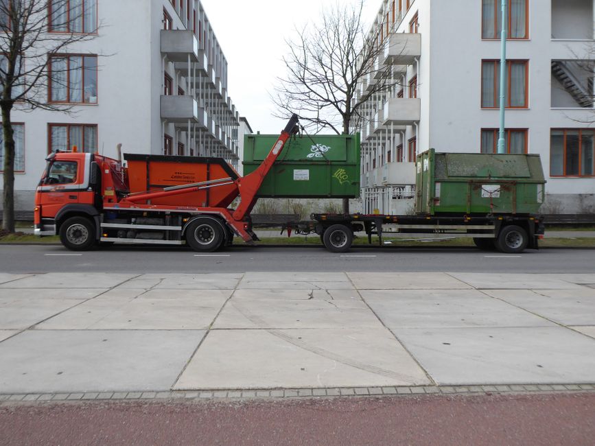 Cum îmbunătățește COMPREST flota de utilaje pentru servicii mai eficiente