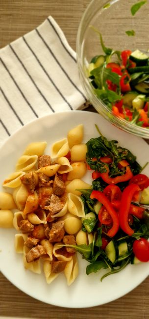 Descoperă rețeta rapidă pentru salată de paste în stil italian