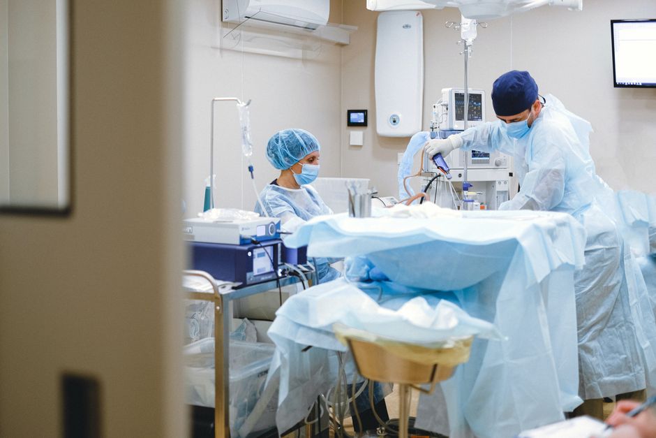 Progresele la Spitalul Modular din Ploiești: echipamentele medicale sunt pe cale să fie instalate