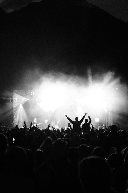 Concert inedit al trupei Vicii pentru o cauză nobilă în Bucegi
