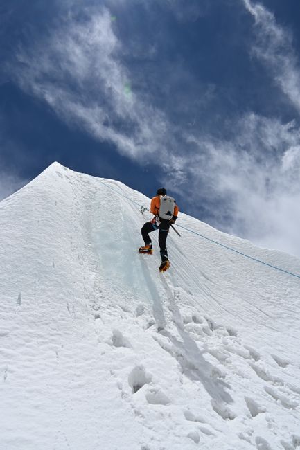 Tragedie montană: alpinistul Nirmal Purja a murit în urma unei avalanșe pe Broad Peak