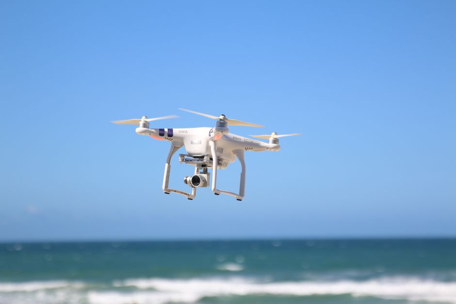 Descoperire surprinzătoare în Mamaia: o dronă găsită în mare
