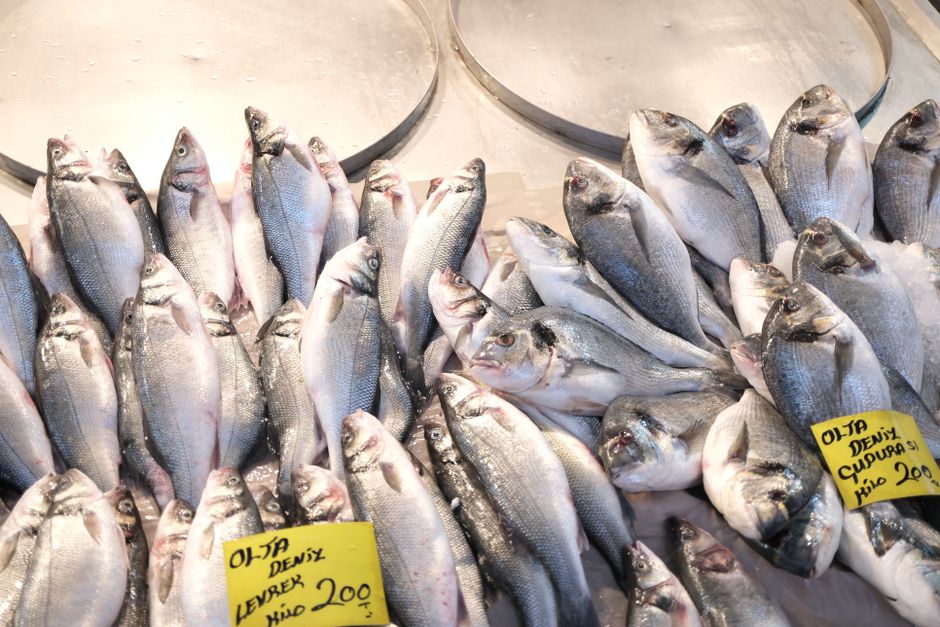 Grecia reduce prețurile alimentelor, iar turiștii români profită de ocazie