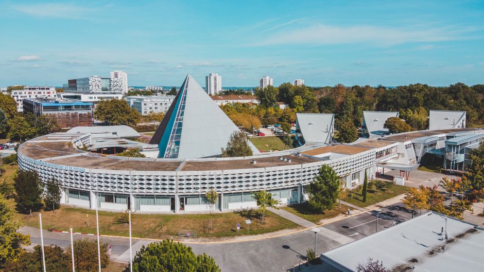 Universitatea din Petroșani își extinde orizonturile prin parteneriatul EURECA-SPARK