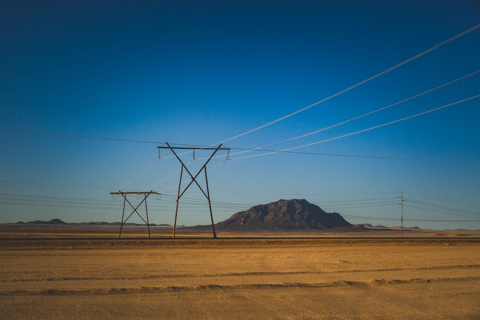 România se confruntă cu importuri istorice de electricitate din Bulgaria pe fondul secetei