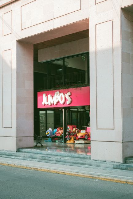 Jumbo continuă expansiunea în România, în ciuda vânzărilor în scădere